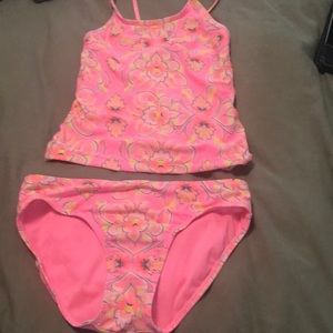 Super cute pink floral tankini size 8 👙